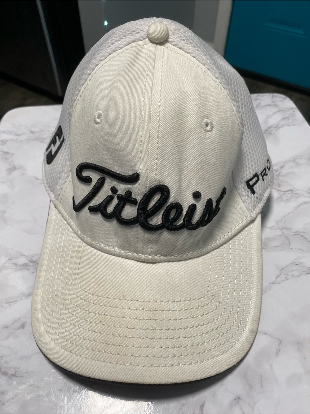 Titleist Pro V1 Golf Hat Mesh Snapback White L/XL FootJoy FJ Embroidered Cap